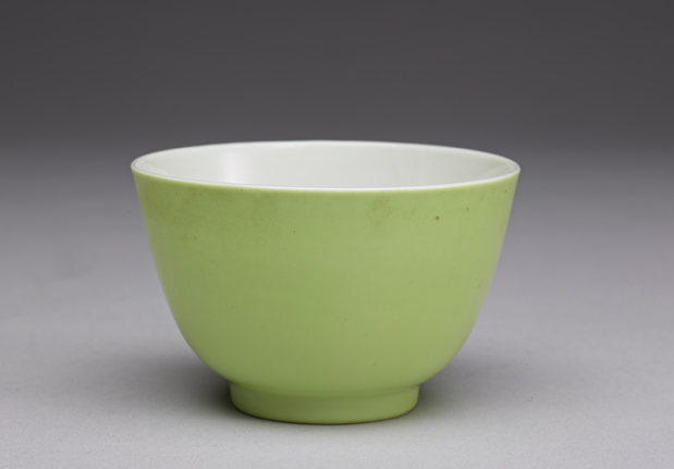 清 雍正 松石綠茶盃